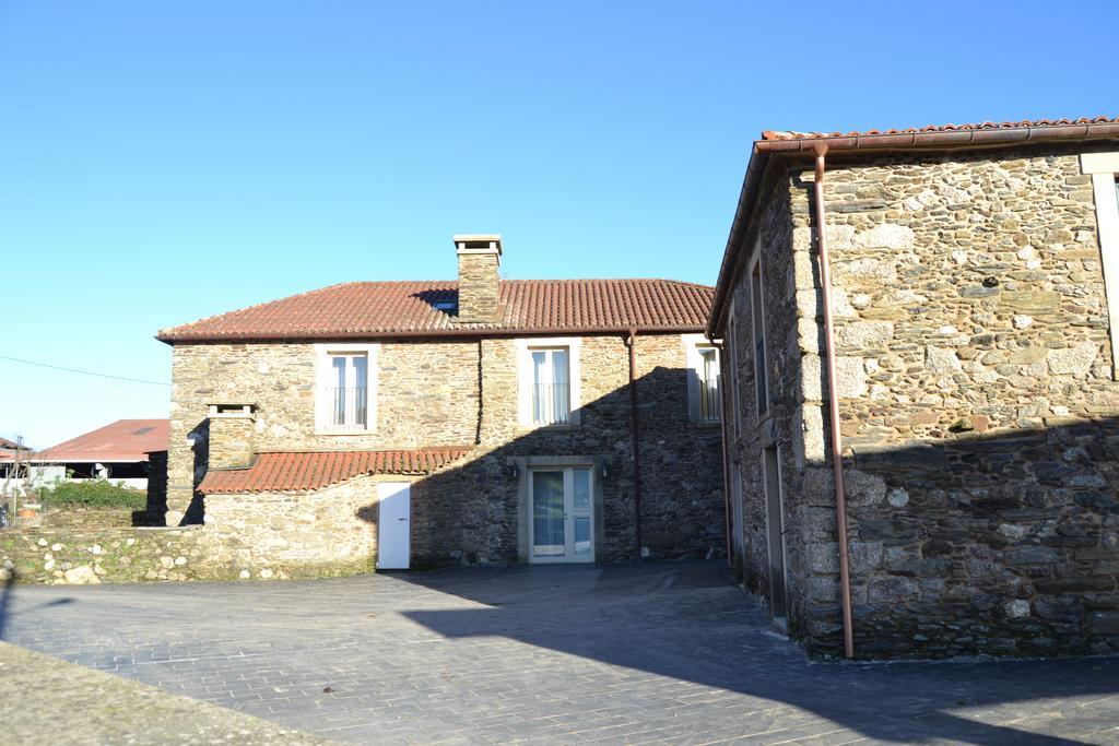 Vila Peregrina Castaneda  Exterior photo