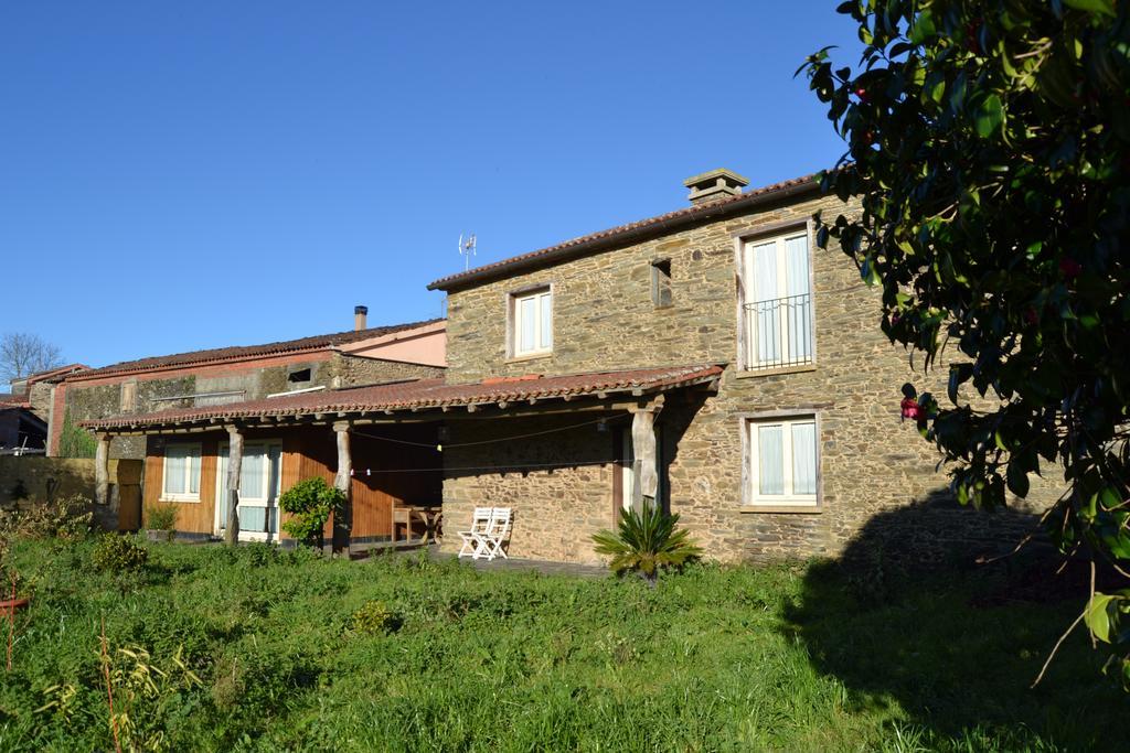 Vila Peregrina Castaneda  Exterior photo